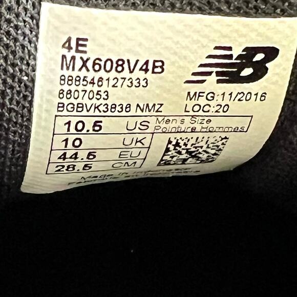 New Balance men’s wide 4E black training sneakers shoes MX608V48 - Picture 10 of 11